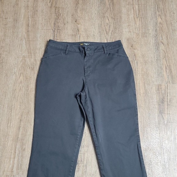 Lee Straight Leg Relaxed Fit Black Pants ~ Sz 10 ~ Mid Rise ~ 30" Inseam - Picture 3 of 7